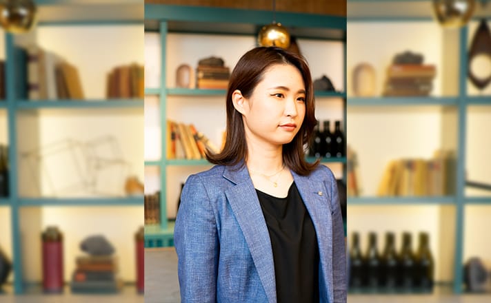 登内 彩花