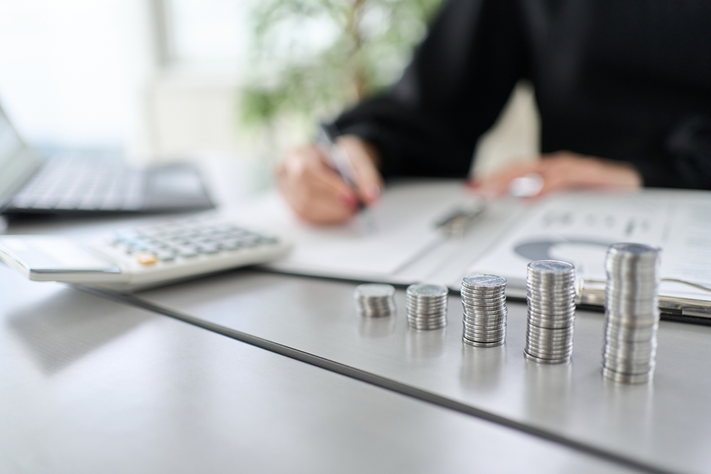 投資をしないと30年で1,420万円の損失？お金に困らない人生計画とは